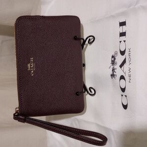 NWOT Coach Dark Burgundy Wristlet